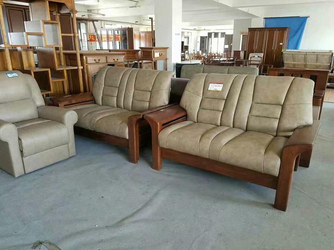 華鶴家具廠家清倉直供，品質家居不見不散